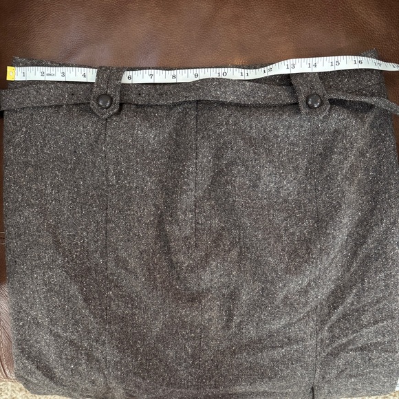 Ann Taylor belted skirt with double pleats in back VGUC - Picture 5 of 8